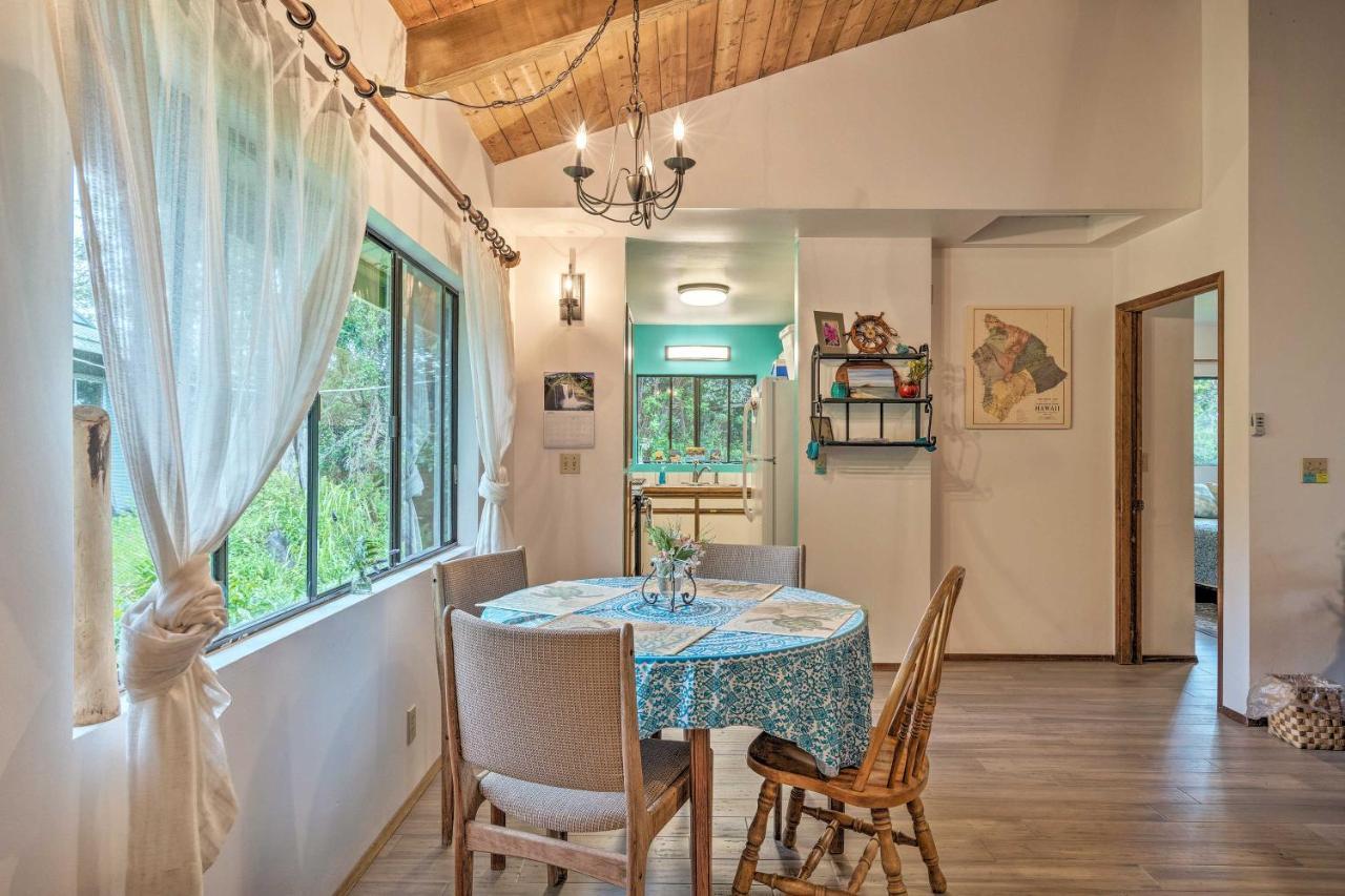 Peaceful Abode With Deck, 13 Mi To Black Sand Beach! Naalehu Eksteriør bilde