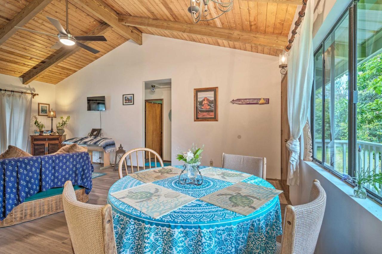 Peaceful Abode With Deck, 13 Mi To Black Sand Beach! Naalehu Eksteriør bilde